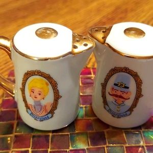 Vintage salt 🧂and pepper